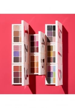 Fenty Beauty SNAP SHADOWS TRUE NEUTRALS - LIDSCHATTENPALETTE - Lidschatten - True Neutrals - Damen -Fenty Beauty || Guru Shop Verkäufe 57ac164e57be411988390ffdbd28cf5e