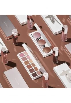 Fenty Beauty GLOSS BOMB HEAT - LIP LUMINIZER AND PLUMPER - Lip Plumper - Fenty Glow - Damen 11 Fenty Beauty GLOSS BOMB HEAT - LIP LUMINIZER AND PLUMPER - Lip Plumper - Fenty Glow - Damen -Fenty Beauty || Guru Shop Verkäufe 68f47253e0e748f5aae7cc4718adb9e2